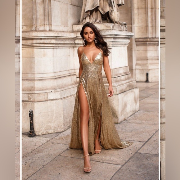 Alamour The Label Dresses & Skirts - New with tags! Stunning Alamour The Label - Milana Gold Dress